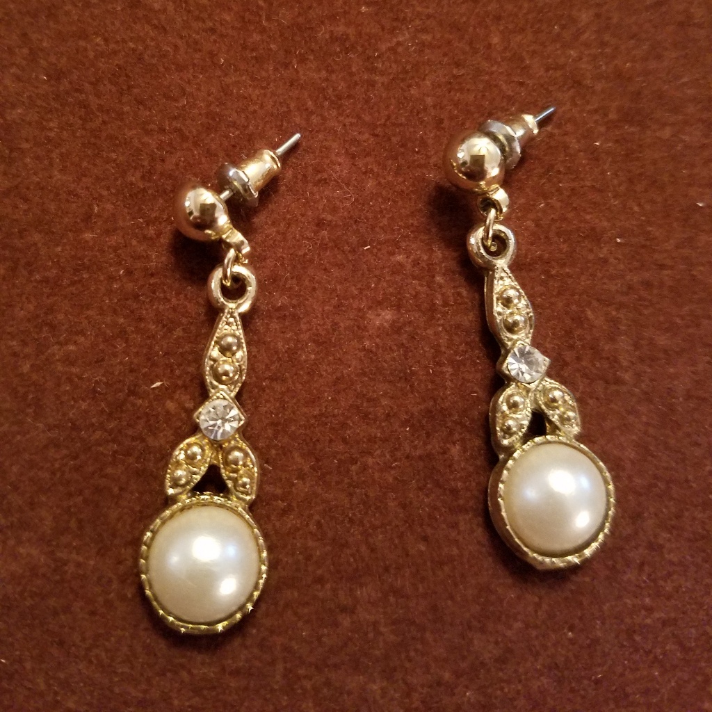 Pearl Dangle Earrings